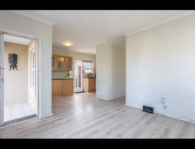 3 BEDROOM FREESTANDING RENTED IN MUIZENBERG